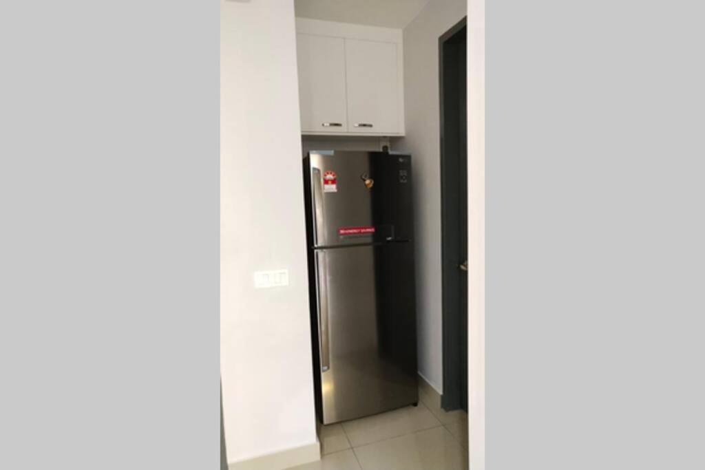 Comfortable And Relax 2r2b, Netflx And Wi-fi Provided Apartment Batu Caves